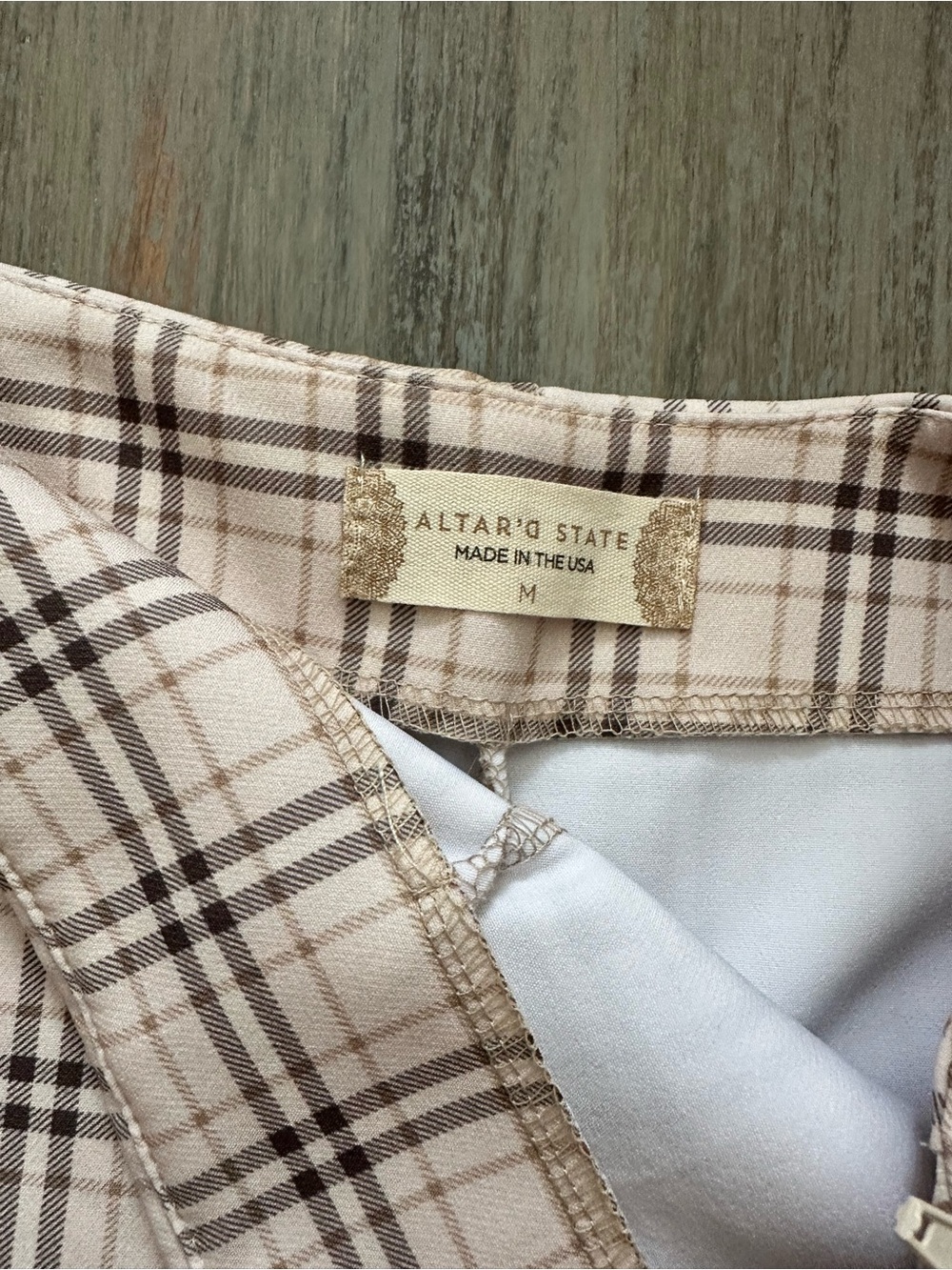 Altar'd State Women’s Cream and Brown Plaid Mini Skort - Picture 4 of 5
